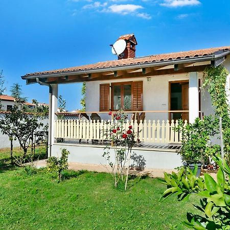 Adriatico Bungalow Poreč Eksteriør billede