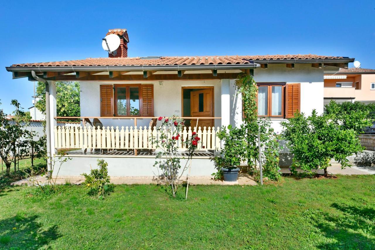 Adriatico Bungalow Poreč Eksteriør billede