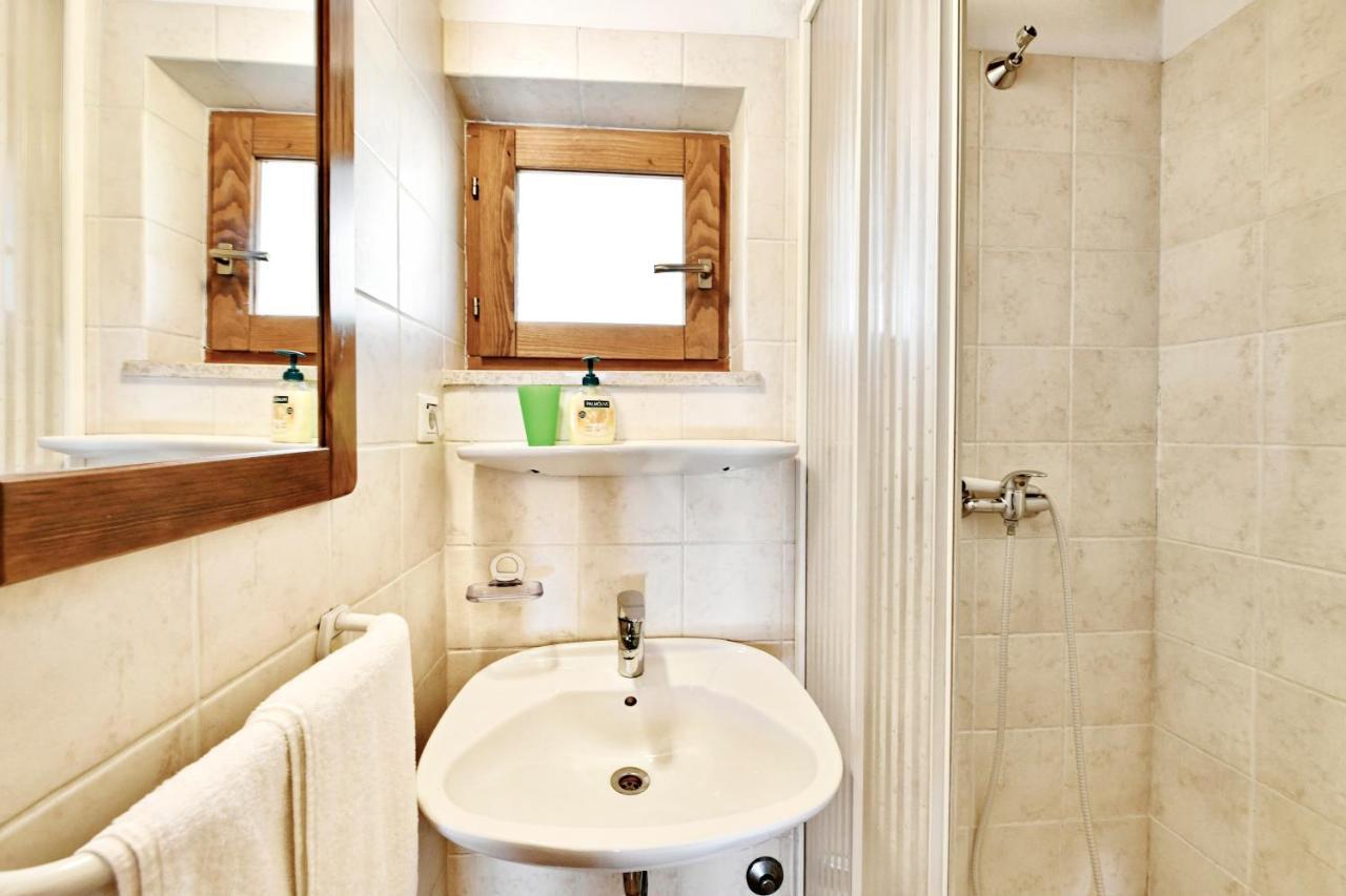 Adriatico Bungalow Poreč Eksteriør billede